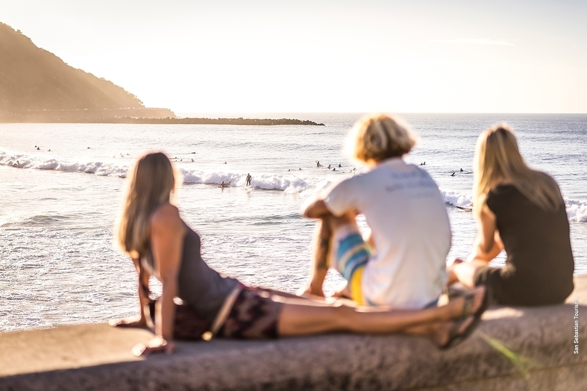 sansebastian surfing